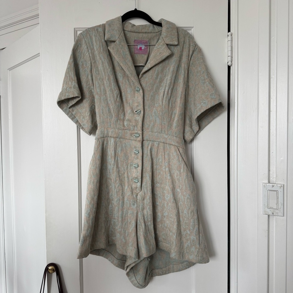 Button-up leopard print romper